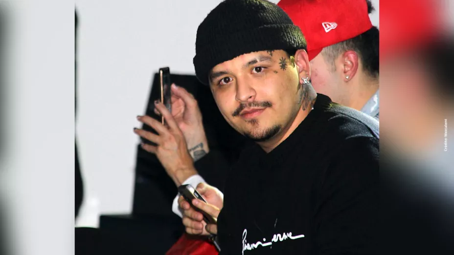 Señalan a Christian Nodal de no cumplir promesa a fan hospitalizada.