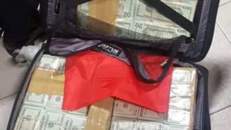 dolares