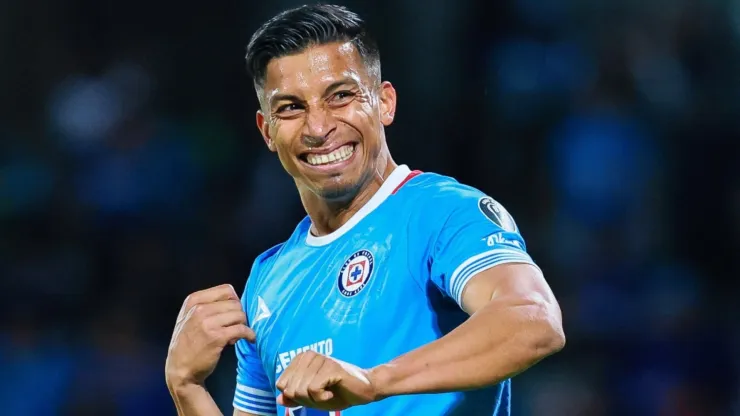 Ángel Sepúlveda fue a entrenar a las instalaciones de Cruz Azul durante el parón