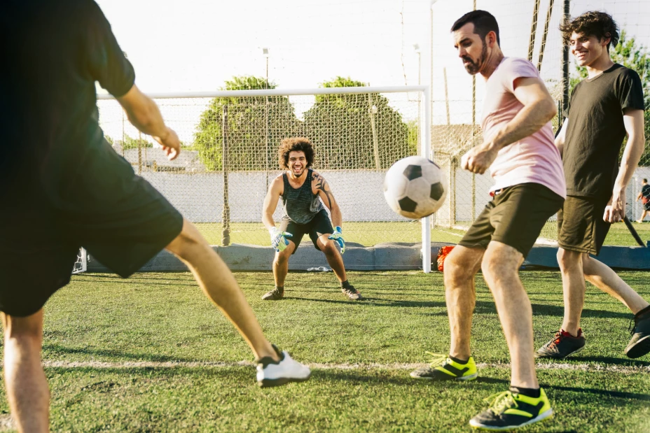 Jugar al futbol dos veces por semana puede generar una reducción de depresión y ansiedad