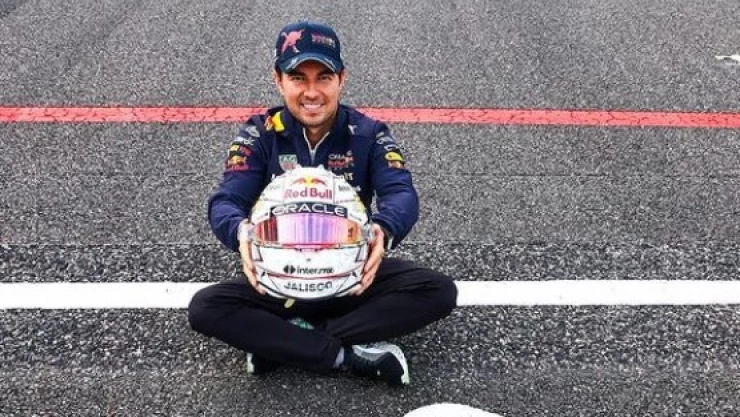 Sergio Checo Pérez logra segundo lugar en el GP de Japón de la F1