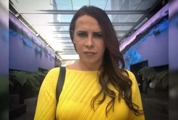 Las postales de la trayectoria de Karla Sofía Gascón