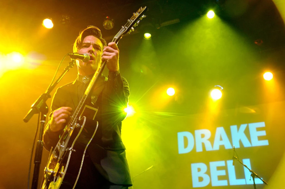 Arrestan a Drake Bell; es acusado de cometer delitos contra menores