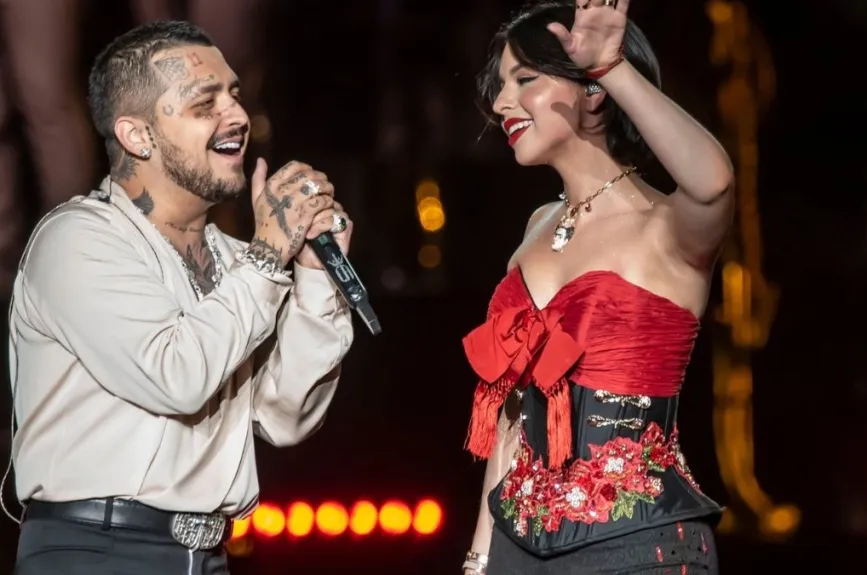 Ángela Aguilar y Christian Nodal (2).jpg