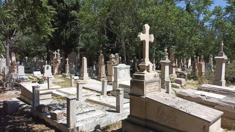 App para encontrar tumbas