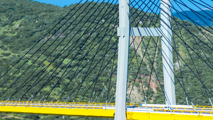 Accidentes y lluvias complican la circulación en la Autopista Cuernavaca–Acapulco.