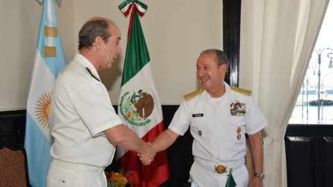 Armada de México reuniones Puerto Veracruz