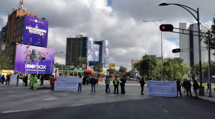 BLOQUEO REFORMA E INSURGENTES.jpeg