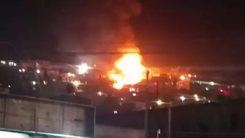 Fuerte incendio en Camino Verde.jpg