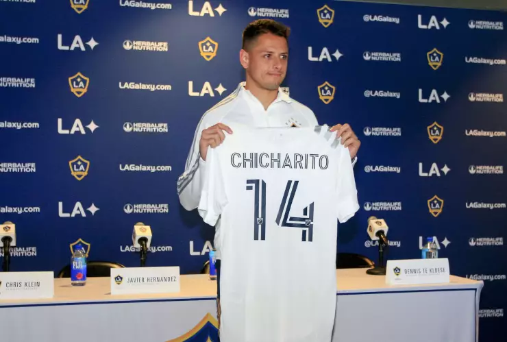 Chicharito en su llegada al Galaxy