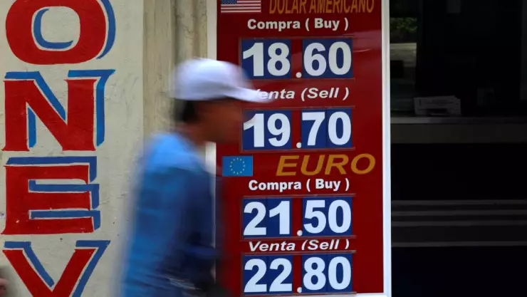 peso mexicano bolsa.jpg