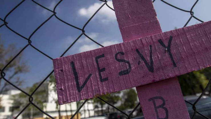 Se cumplen cuatro años del feminicidio de Lesvy, realizan velada en CU