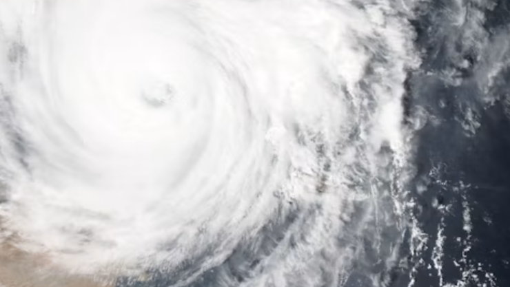Doble amenaza tropical: Boris y Cristina azotarán con fuertes tormentas a México