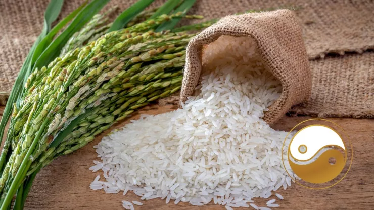 Los lugares donde debes poner arroz para atraer dinero