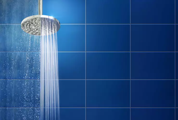 Bañarse en la mañana o la noche: Esto es mejor según la ciencia