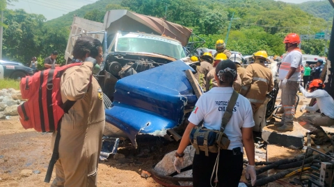 ¡Tráiler sin frenos ocasiona grave accidente en la carretera Tuxtla - San Fernando! Reportan saldo rojo