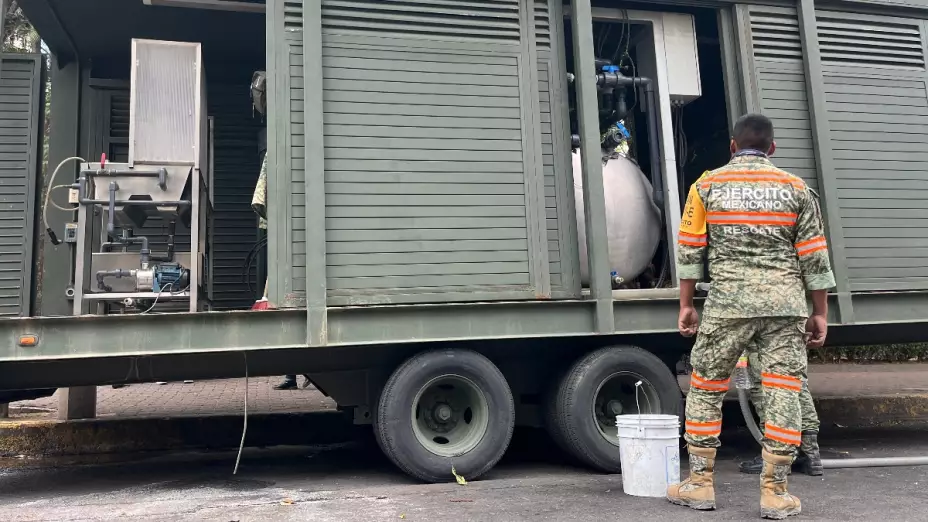 Ejército despliega plantas purificadoras de agua en Benito Juárez, CDMX