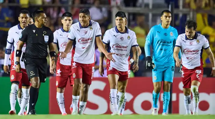 Miguel Tapias, baja cuatro semanas con Chivas Clausura 2025 Liga BBVA MX