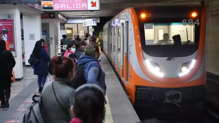 Hay marcha lenta en 8 líneas del Metro CDMX por lluvia en el Valle de México