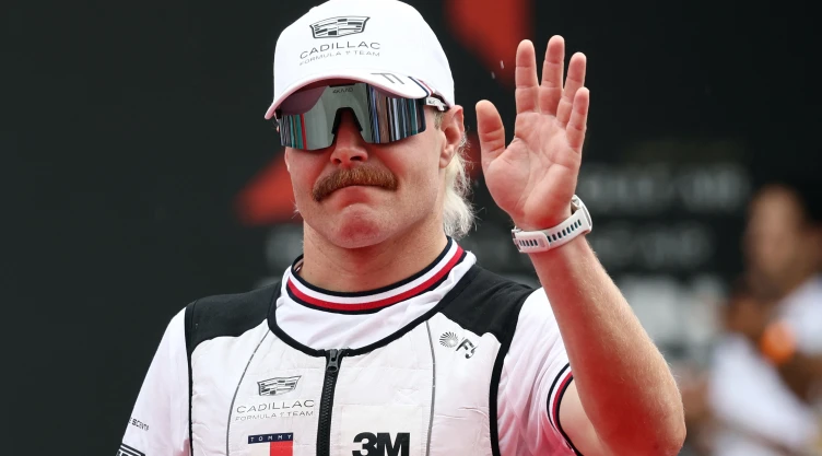 Valtteri Bottas, piloto de Cadillac, llegará al Gran Premio de Singapur en bicicleta.