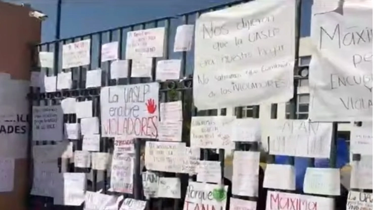 UASLP: Alumnos Derecho denuncian violación tumultuaria paro estudiantil facultades bloqueo San Luis Potosí SLP