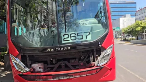 Metrob&uacute;s choque