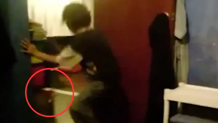 CAPTAN DUENDE EN CUARTO DE NIÑOS