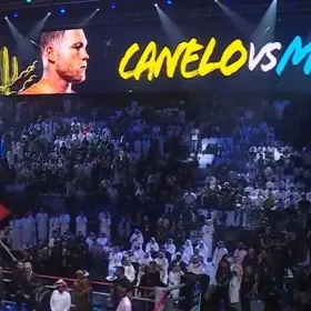Tito Double P canta en la pelea de Saúl Canelo Álvarez