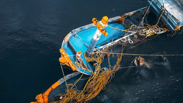 Se hunde bote con estudiantes a bordo y mueren 11 en Camboya.