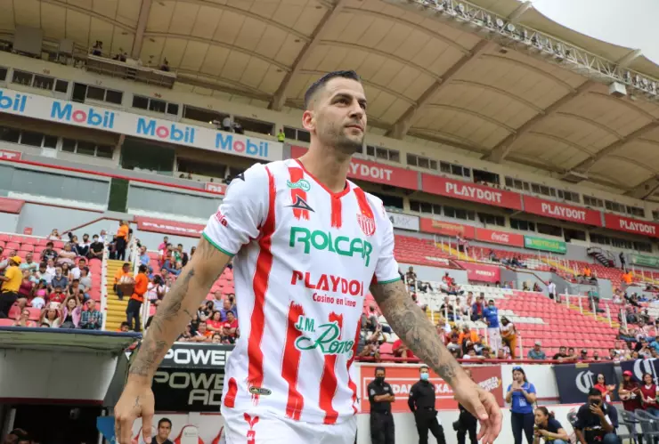 Edgar Méndez con Necaxa