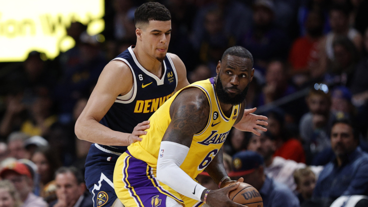 LeBron James ante Denver Nuggets