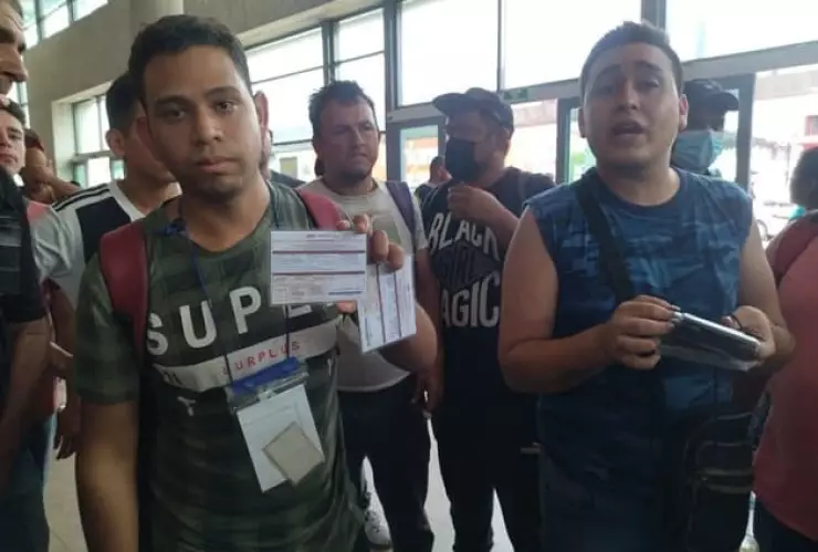 migrantes venezolanos central camionera Monterrey