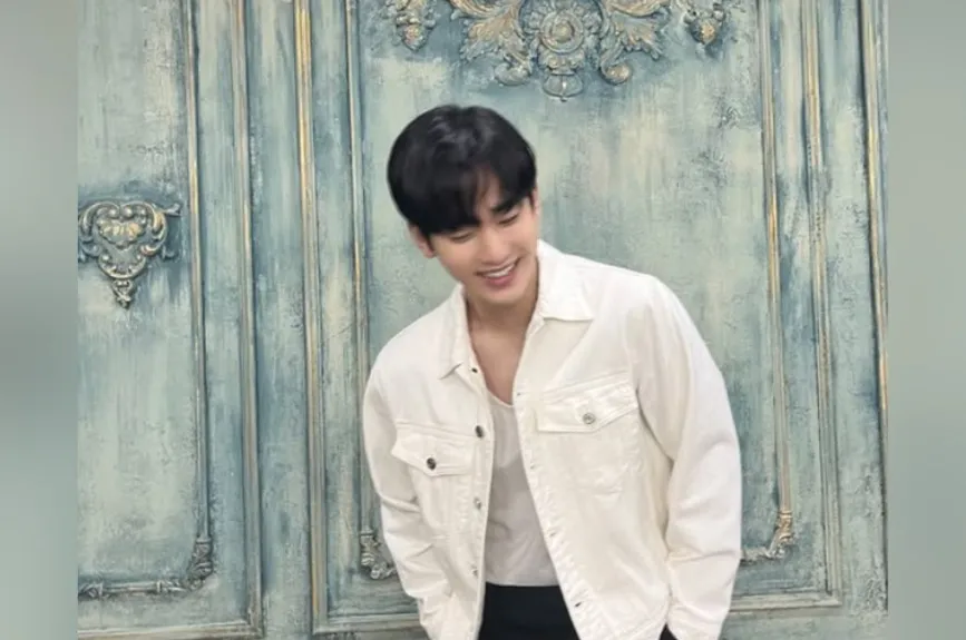 La polémica ha tenido repercusiones significativas en la carrera de Kim Soo-hyun. Varios patrocinadores, incluida la marca de lujo Prada, han decidido rescindir sus contratos con el actor debido a la gravedad de las acusaciones.
Crédito: @soohyun_k216
