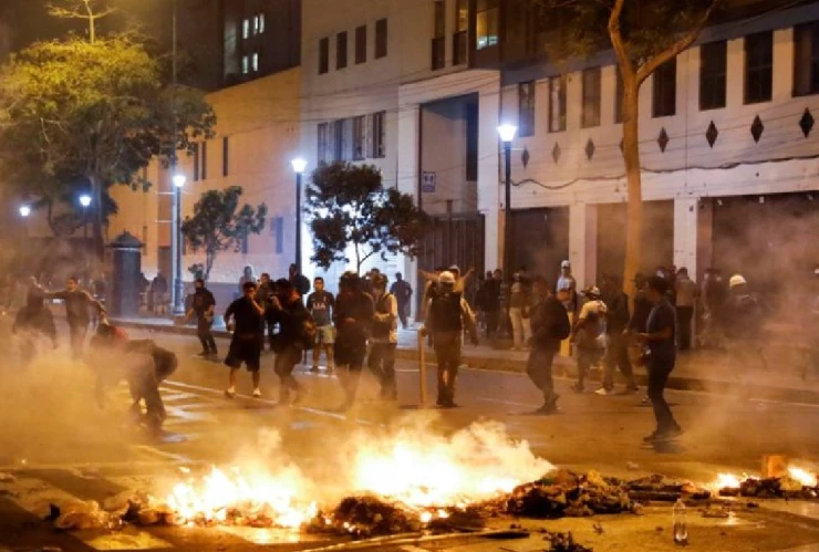 Perú declara estado de emergencia a nivel nacional