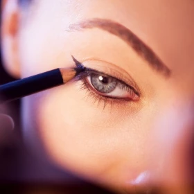 /estilo-de-vida/ideas-usar-eyeliner-en-otono-tendencia-2026