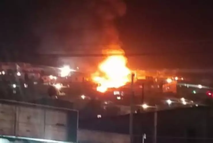 Fuerte incendio en Camino Verde.jpg