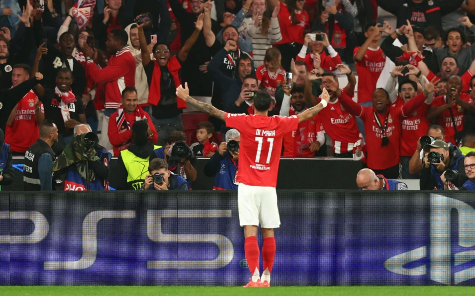 Ángel Di María celebra un gol con Benfica