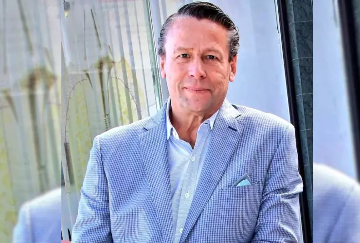 Alfredo Adame afirma que su exnovia no es mujer de nacimiento