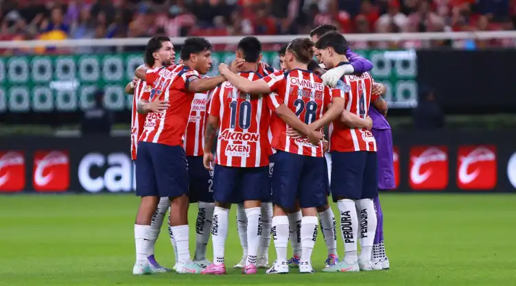 Piojo Alvarado Guti Gutiérrez bajas de Chivas vs Toluca