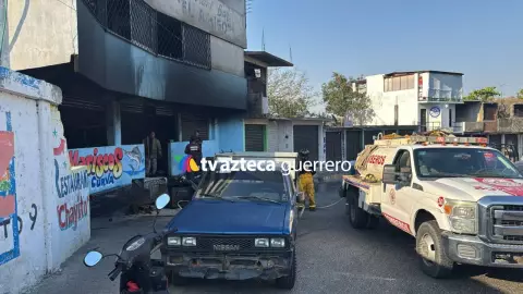 Incendio en una marisquería de Las Cruces en Acapulco
