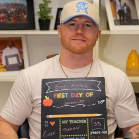 Canelo Álvarez ingresó a la Universidad