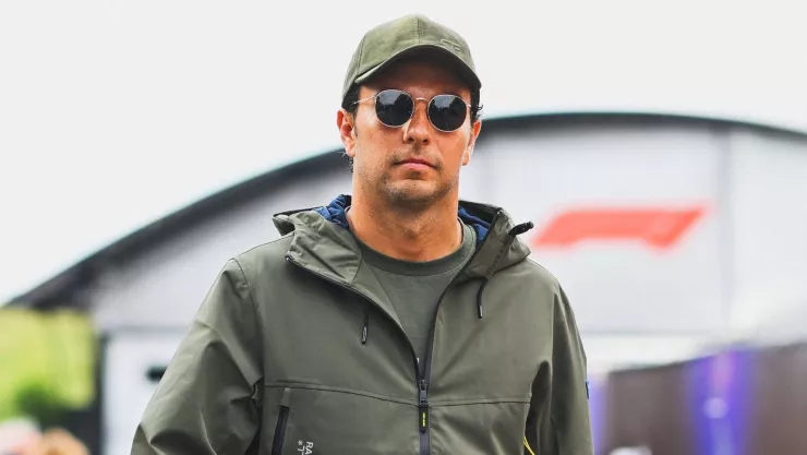 ¿Checo Pérez ya firmó con Cadillac para el 2026?