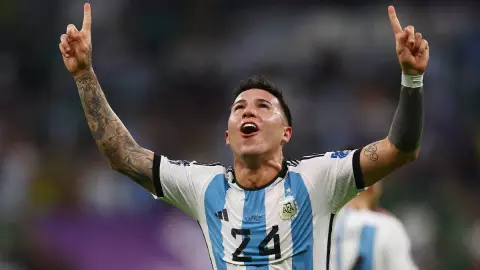 Enzo Fernández festeja su gol frente a México | 2-0