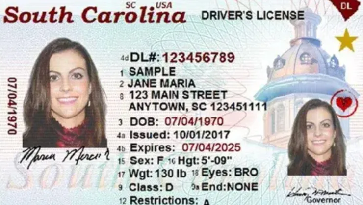 Una licencia de conducir Real ID de Carolina del Sur.