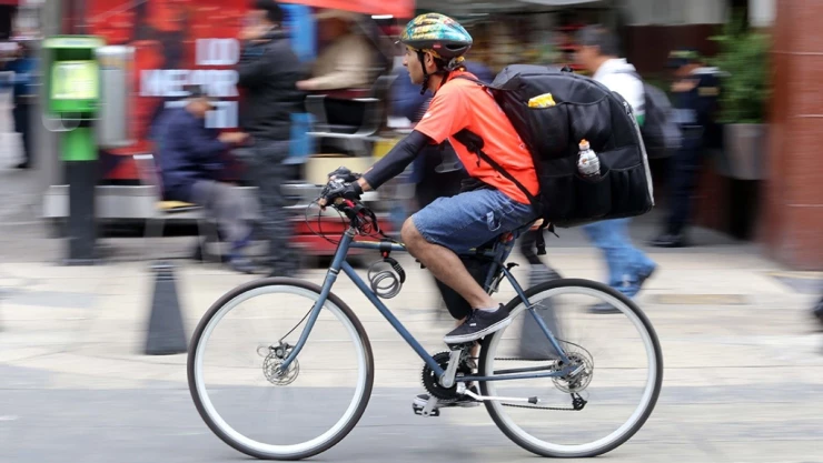 Habrá una rodada de repartidores de comida por aplicación en la Semovi