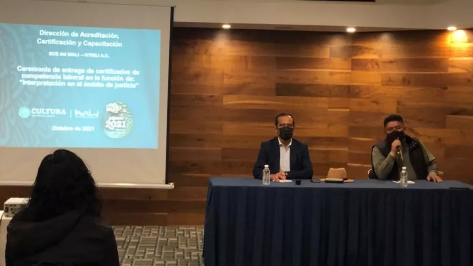 INALI CERTIFICADOS A INTÉRPRETES FOTO inali.jpg