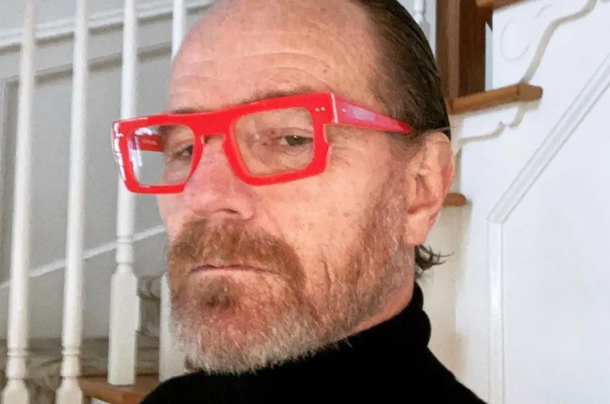 Bryan con lentes.jpg