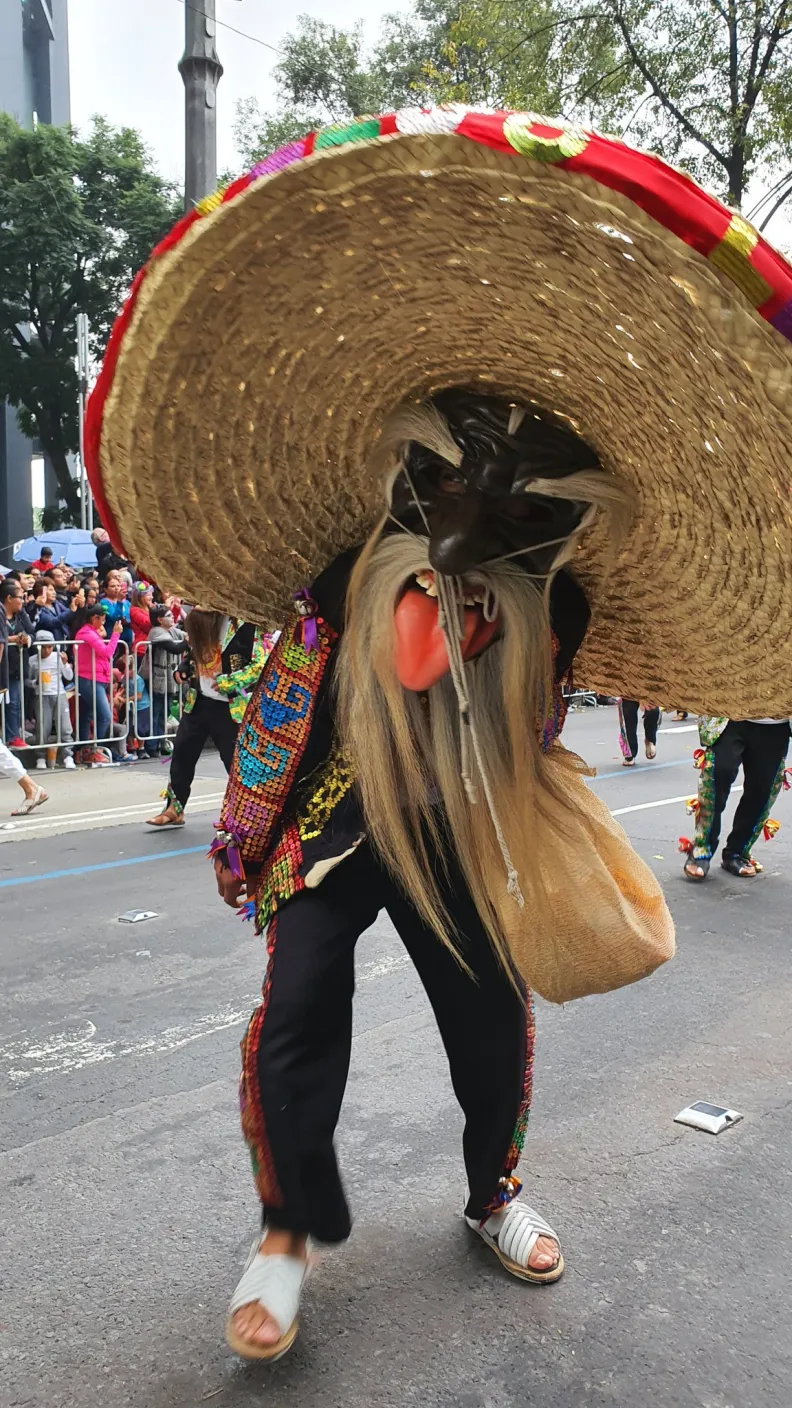 La danza de Tecuanes simboliza la dualidad entre el bien y el mal.