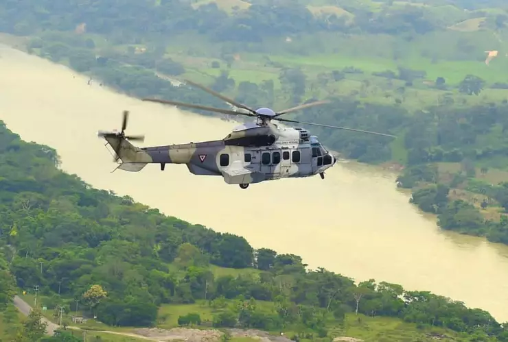 AMLO sobrevuela zonas inundadas