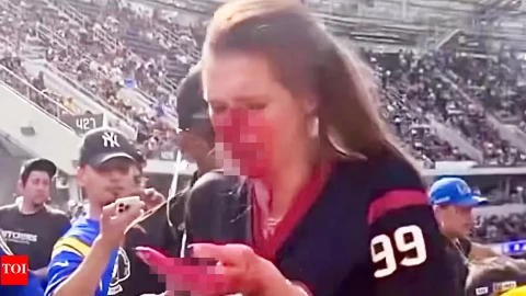 fan Texans agredida.jpg